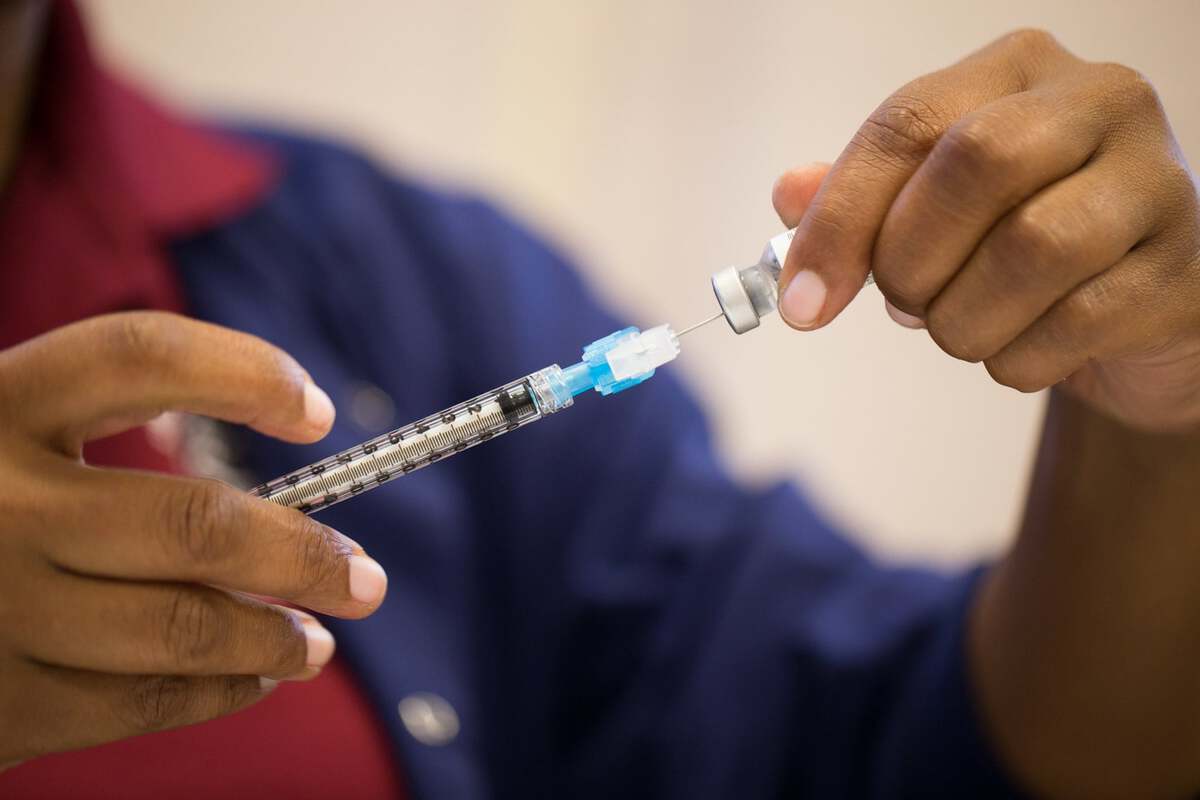 Predict H1N1 and Seasonal Flu Vaccines